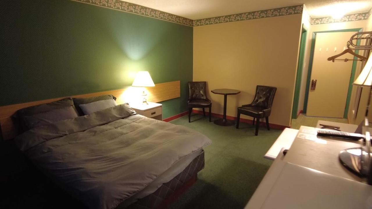 Sundre Motor Inn Eksteriør bilde